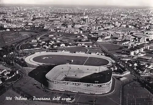 277 - Italien - Milano , Panora aus der Luft , Stadion - gelaufen 1960