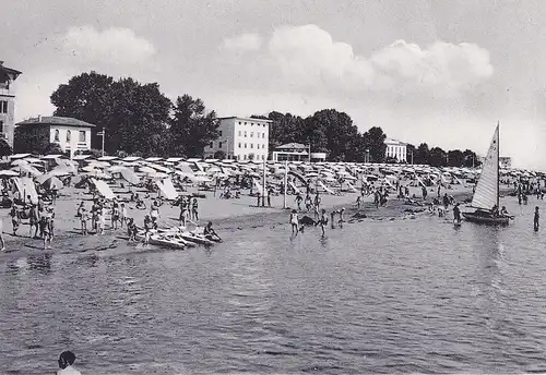 282 - Italien - Lignano Sabbiadoro , Strand , Lungomare , Spiaggia - gelaufen