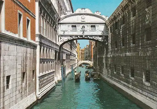 326 - Italien - Venezia , Venedig , Ponte die Sospiri , Seufzerbrücke - gelaufen 1960