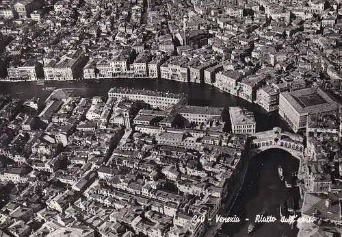 328 - Italien - Venezia , Venedig , Aufnahme aus der Luft - gelaufen