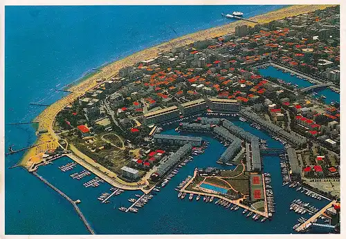 338 - Italien - Lignano , touristischer Hafen - gelaufen 2000