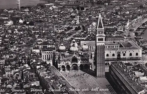376 - Italien - Venedig , Venezia , Luftaufnahme , Markusplatz  - gelaufen