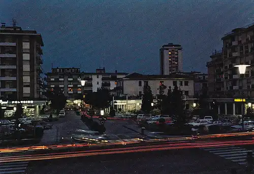 445 - Italien - Jesolo , Lido , Triest Platz bei Nacht - gelaufen 1977