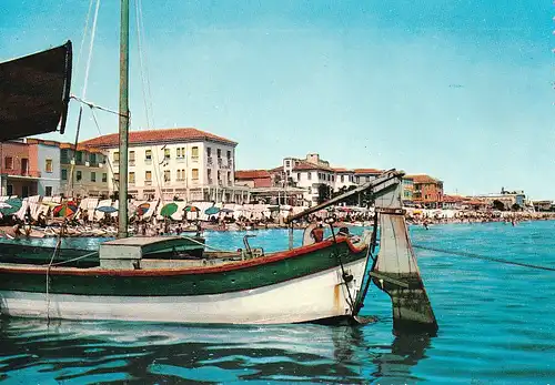 449 - Italien - Bellaria , Alberghi , Gasthöfe vom Meer aus gesehen , Boot - gelaufen 1961