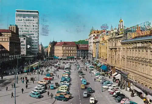 644 - Jugoslawien - Kroatien , Zagreb , Platz der Republik , Trg Republike , Auto - gelaufen 1965