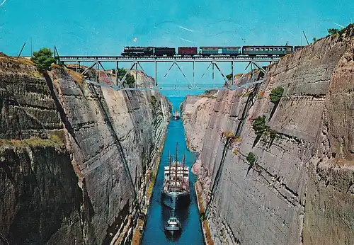 817 - Griechenland - Greece , Kanal von Korinth , Corinth , Eisenbahnbrücke , Zug - gelaufen 1970