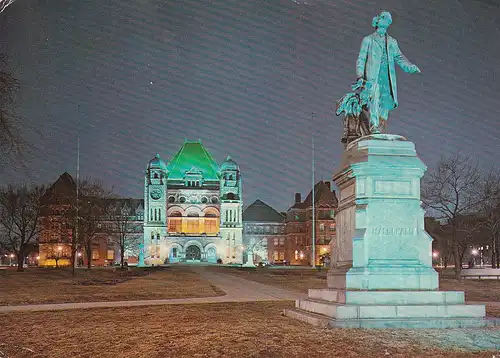 820 - Kanada - Canada , Totonto , Ontario , Parliament , Queen´s Park , Sir John A. Macdonalds Statue - gelaufen