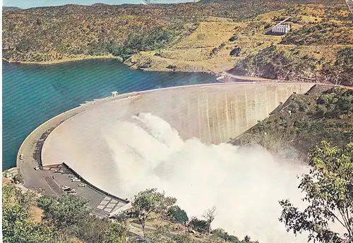 1295 - Rhodesien - Rhodesia , Lake Kariba , the Wall with 5 flood Gates open , Stausee , Staumauer - gelaufen 1977