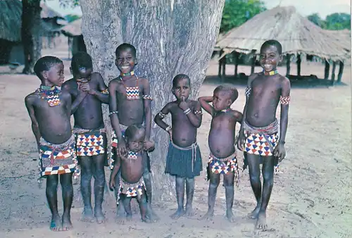 1298 - Rhodesien - Rhodesia , B´Tonka Children , Ureinwohner , Eingeborene - gelaufen 1977