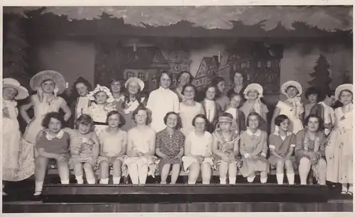 1917 - Österreich - Wien , Gruppenfoto Kindergarten , Schule