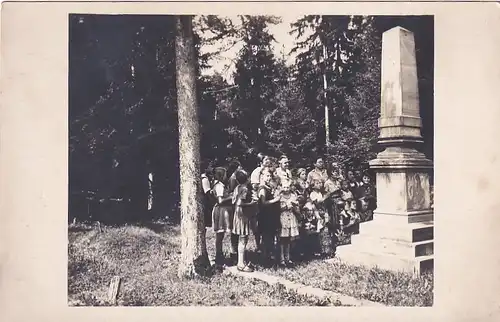 1968 -  - Aufnahme betende Kinder v. 1930 -  1930