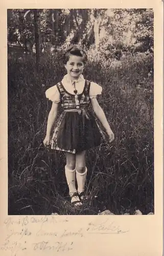 2009 -  - Feldpost , Wien , Mädchen im Dirndl - gelaufen 1944