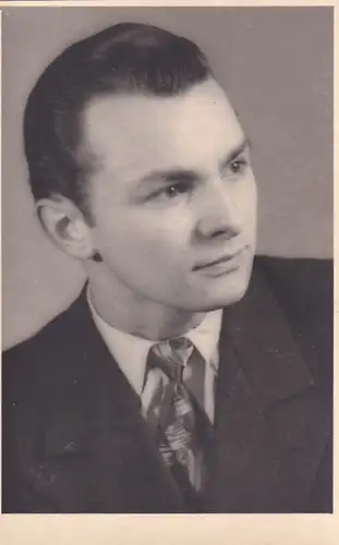 2130 -  - Portrait eines Mannes , 1952 - nicht gelaufen 1952