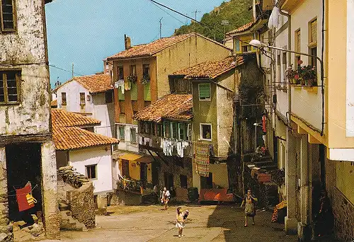 2192 - Spanien - Spain , Cudillero , Calle tipica , typische Straße - gelaufen 1992