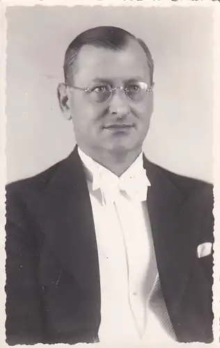 2249 -  - Aufnahme eines Mannes