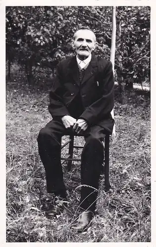 2250 -  - Aufnahme eines Mannes