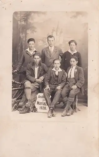 2256 - Österreich - Aufnahme einer Gruppe junger Männer , Andenken an Mariazell 1928 - nicht gelaufen