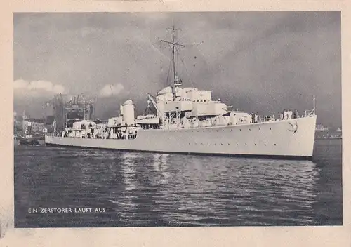 2410 - Deutschland - Ein Zerstörer läuft aus , Schiff - nicht gelaufen