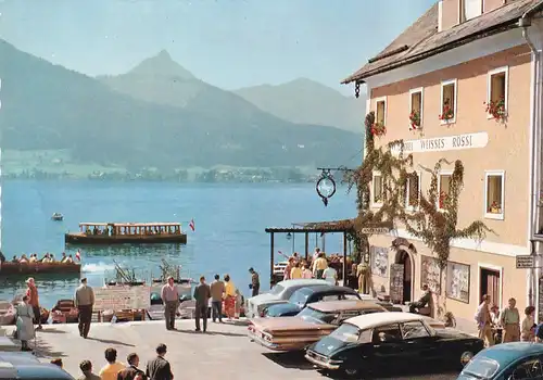 3265 - Österreich - Oberösterreich , Sankt St. Wolfgang , Landungsplatz Hotel Weisses Rössl , Auto , Wolfgangsee - gelaufen 1961