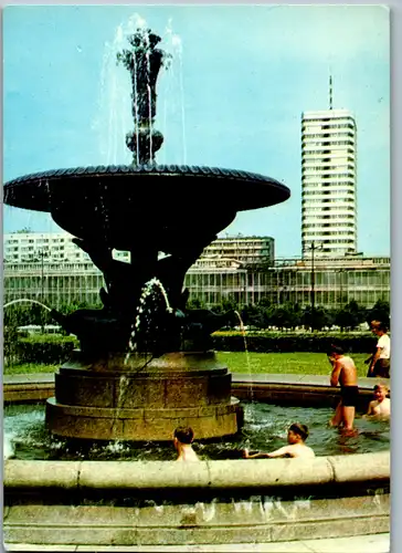 4103 - Warszawa , Fontanna na skwerze przy placu Defilad , Brunnen - nicht gelaufen