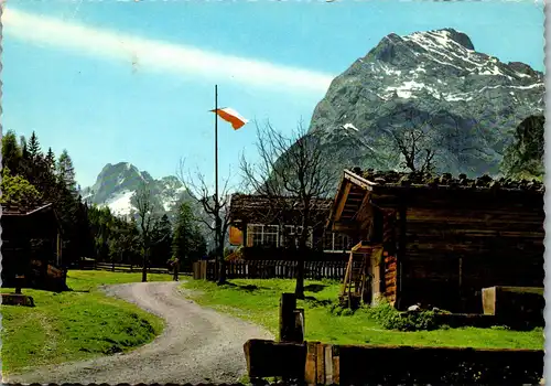 4208 - Tirol , Alpengasthaus Falzthurn und Falzthurnalm gegen Lamsenspitze und Sohnjoch , Karwendelgebirge - gelaufen