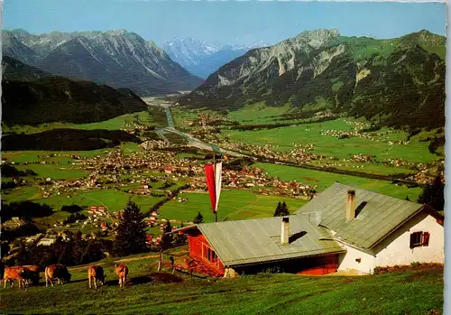 4223 - Tirol , Dürrenberger Alpe mit Blick auf Reutte , Lechtaler Alpen und Hahnenkamm - nicht gelaufen
