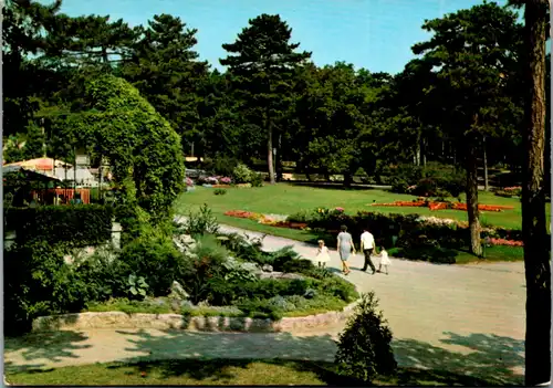 4734 - Niederösterreich , Bad Vöslau , Kurpark - nicht gelaufen