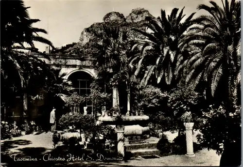 5101 Italien - Taormina , Chiostra Hotel S. Domenico , Messina - gelaufen 1955