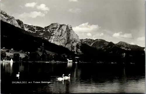 5137  - Steiermark , Grundlsee mit Totem Gebirge - gelaufen 1950