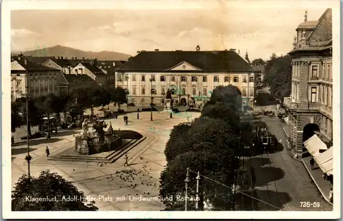 5717 - Kärnten - Klagenfurt , Adolf Hitler Platz mit Lindwurm und Rathaus - gelaufen 1942