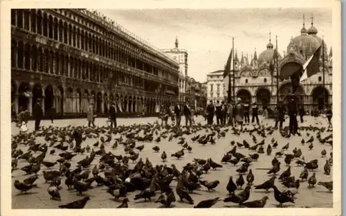 6061 - Italien - Venezia , Piccioni e Basilica S. Marco - nicht gelaufen 1932