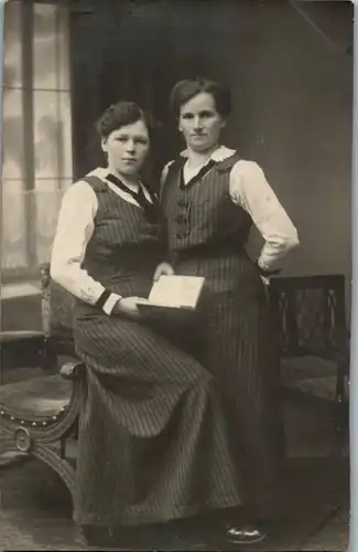 6410 -  - Motiv , Aufnahme zwei Damen , Anna Poltensteiner v. 1915 - nicht gelaufen