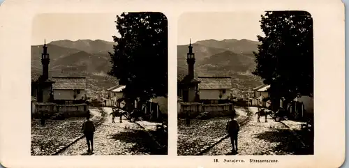 6615 - Bosnien und Herzegovina - Sarajevo , Straßenszene