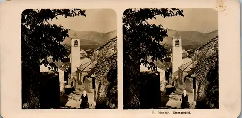 6620 - Bosnien und Herzegovina - Mostar , Straßenbild