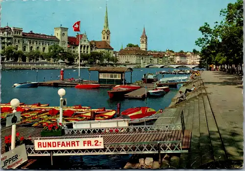 7105 - Schweiz - Zürich , Bootssteg , Tretboot - gelaufen