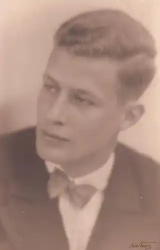 7387 -  - Portrait Mann