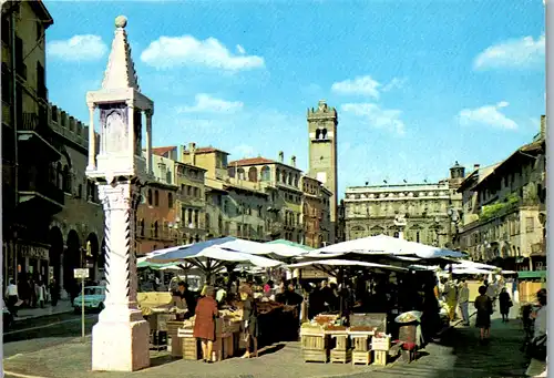7704 - Italien - Verona , Piazza Erbe , Gemüsemarkt - gelaufen 1992