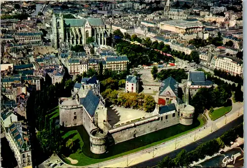 8218 - Frankreich - Nantes , Vue d' ensemble du chateau des Ducs de Bretagne a l' arriére plan , la Cathédrale - nicht gelaufen