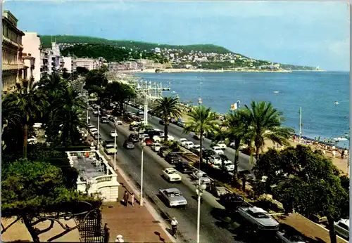 8232 - Frankreich - Cote d' Azur , Nice , La Promenade des Anglais , Au fond le Mont Boron et le Cap Ferrat - gelaufen 1966