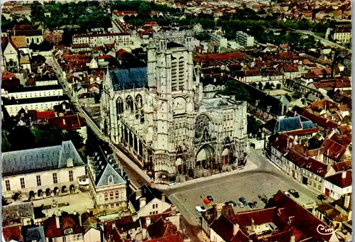 8316 - Frankreich - Troyes , Vue aérienne de la Cathédrale St. Pierre et St. Paul - nicht gelaufen