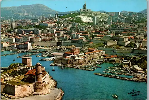 8326 - Frankreich - Marseille , Vue aérienne du Port et Notre Dame de la Garde - nicht gelaufen