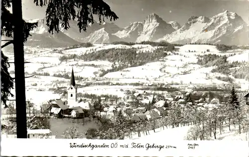 9671 - Oberösterreich - Windischgarsten mit dem Toten Gebirge , Panorama - gelaufen 1971