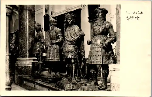 9829 - Tirol - Innsbruck , Hofkirche , Schwarze Mander , Grabmal Kaiser Maximilian I - gelaufen 1963