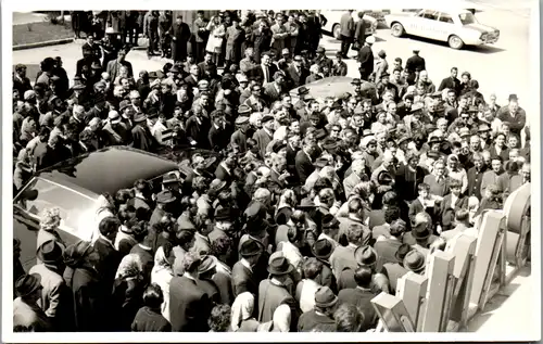 10008 - Motiv - Menschenansammlung , Ansprache Dr. Gorbach - nicht gelaufen