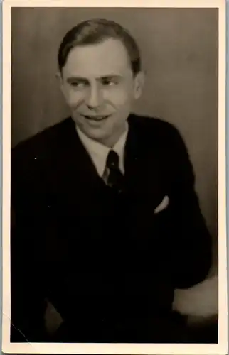 10641 -  - Aufnahme Mann mit Widmung rückseitig v. 1935
