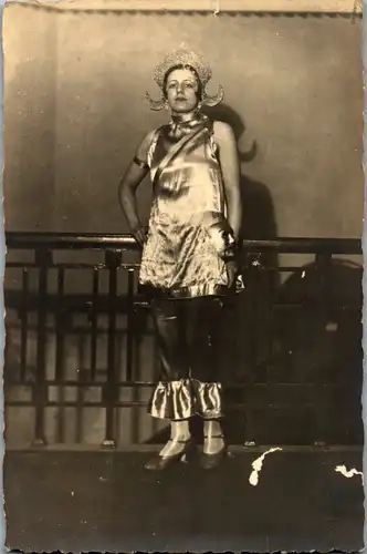 10643 - Theater - Schauspieler im Kostüm - nicht gelaufen