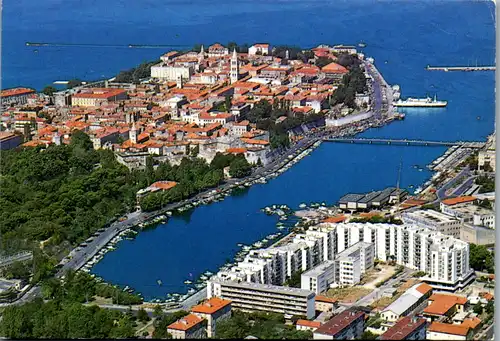 10733 - Kroatien - Zadar , Ansicht Zadar Stadt von oben - gelaufen 1992