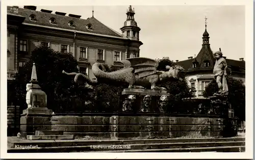 11268 - Kärnten - Klagenfurt , Lindwurmdenkmal - nicht gelaufen 1949