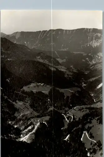 11637 - Kärnten - Straße zum Loiblpass mit Singerberg - nicht gelaufen