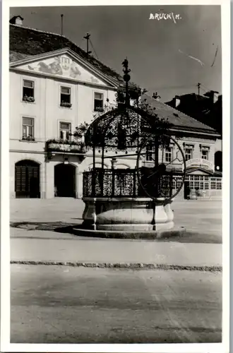 11654 - Steiermark - Bruck an der Mur , Eiserner Brunnen mit Rathaus , Gasthof Bayer - nicht gelaufen 1951